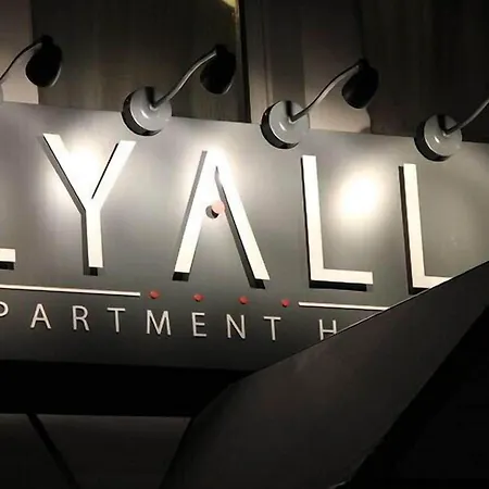 Lyall Apartment Hotel-2